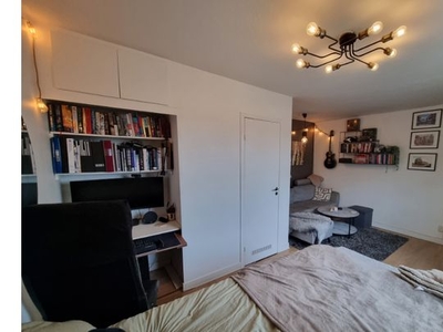 Hyr ett 1-rums lägenhet på 38 m² i Stockholm