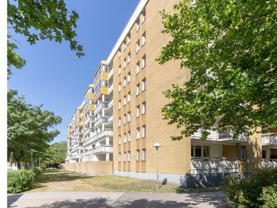 Hyr ett 2-rums lägenhet på 59 m² i Malmö