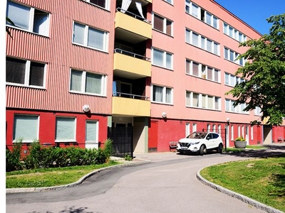 Hyr ett 3-rums lägenhet på 76 m² i Gävle