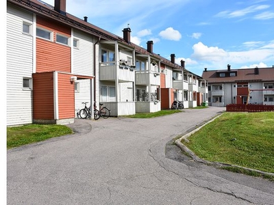 Hyr ett 4-rums lägenhet på 85 m² i Kiruna