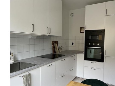 Hyr ett 1-rums lägenhet på 38 m² i Sundbyberg