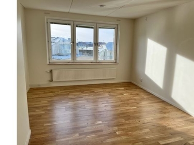 Hyr ett 2-rums lägenhet på 71 m² i Halmstad