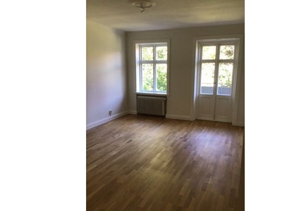 Hyr ett 2-rums lägenhet på 77 m² i Helsingborg