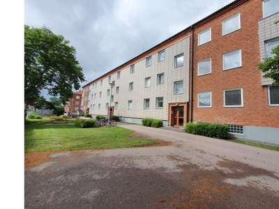 Hyr ett 3-rums lägenhet på 88 m² i Köping