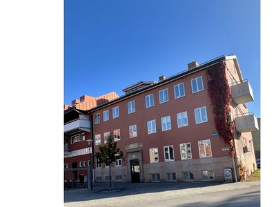 Hyr ett 4-rums lägenhet på 110 m² i Sandviken