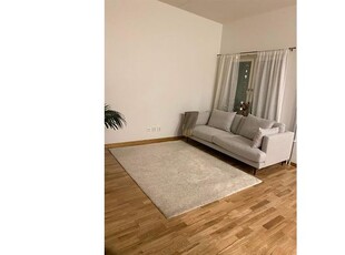 Hyr ett 2-rums lägenhet på 55 m² i Jakobsberg