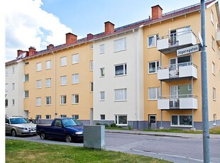 Hyr ett 3-rums lägenhet på 72 m² i Katrineholm