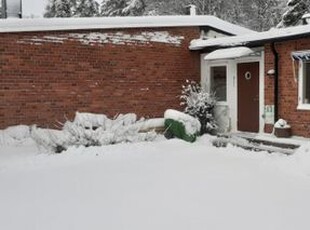 Skogsmyrsvägen 19 (Villa)