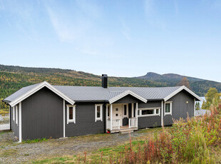 Villa till salu på Strandbergs väg 5 i Undersåker - Mäklarhuset