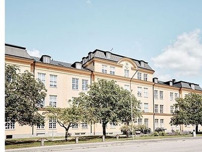 Hyr ett 2-rums lägenhet på 86 m² i Hässleholm