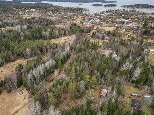 Fritidshus till salu på Sjöskogen 307 i Bergshamra - Mäklarhuset