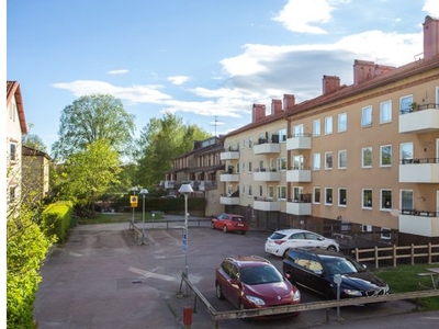 Hyr ett 3-rums lägenhet på 107 m² i Karlstad