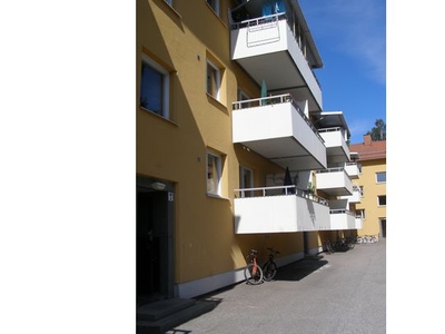 Hyr ett 4-rums lägenhet på 87 m² i SANDVIKEN