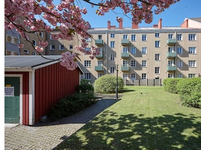 Hyr ett 5-rums lägenhet på 158 m² i Kristianstad