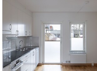 Hyr ett 3-rums lägenhet på 76 m² i Nyköping