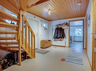 Villa till salu på Växtholm 242 i Umeå - Mäklarhuset