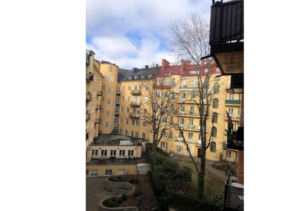 Hyr ett 2-rums lägenhet på 70 m² i Stockholm