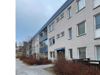 Hyr ett 3-rums lägenhet på 84 m² i Kungsängen