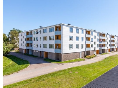 Hyr ett 3-rums lägenhet på 78 m² i Halmstad