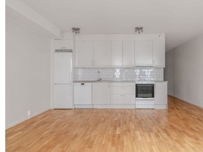 Hyr ett 3-rums lägenhet på 79 m² i Sollentuna