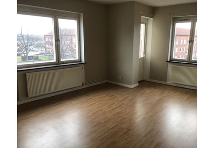 Hyr ett 3-rums lägenhet på 85 m² i Klippan