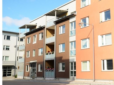 Hyr ett 3-rums lägenhet på 64 m² i Gävle