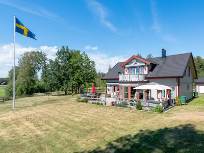 House - HERRVRETEN SOLGLÄNTAN Nyköping