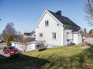 Villa till salu på Rigstavägen 6 i Söråker - Mäklarhuset