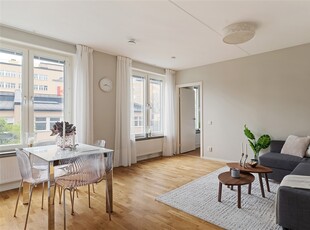 Lägenhet till salu på Ringvägen 83, 3 Tr i Stockholm - Mäklarhuset