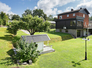 Villa till salu på Bergkullavägen 7 i Anderstorp - Mäklarhuset