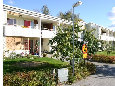 Hyr ett 1-rums lägenhet på 68 m² i Nyköping