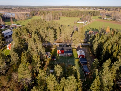 Lantlig idyll i vackra Sjöbotten!