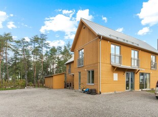 Bergsjövägen 42 Kårsta 7 rok, 124 kvm, VALLENTUNA