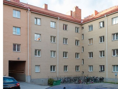 Hyr ett 1-rums lägenhet på 84 m² i Eskilstuna