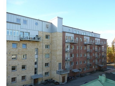 Hyr ett 3-rums lägenhet på 74 m² i Luleå