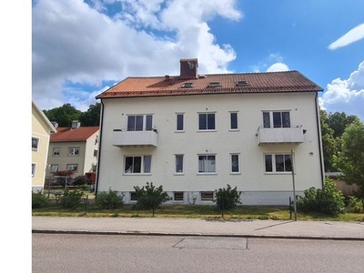 Hyr ett 2-rums lägenhet på 53 m² i Uddevalla