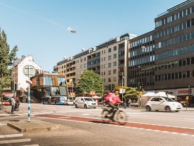 Lägenhet till salu på Anders Reimers Väg 4 i Stockholm - Mäklarhuset