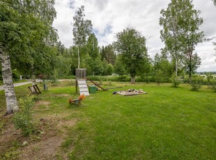 Villa till salu på Håkmark 69 i Umeå - Mäklarhuset