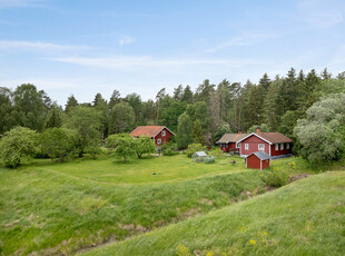 Villa till salu på Simtuna Vånga 9 i Fjärdhundra - Mäklarhuset