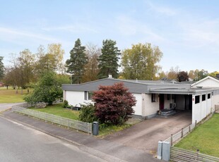 Villa till salu på Apelgatan 21 i Gislaved - Mäklarhuset