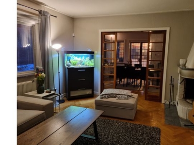 Hyr ett 5-rums hus på 107 m² i Stockholm