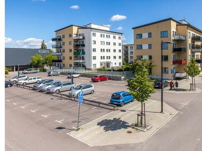 Hyr ett 3-rums lägenhet på 75 m² i Bara - Centrum