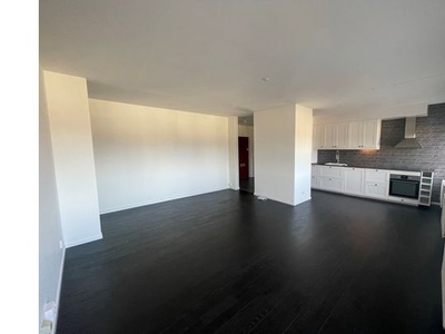 Hyr ett 3-rums lägenhet på 86 m² i Gävle