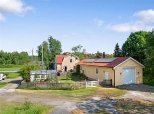 Gård till salu på Skarviksvägen 1 i Norrtälje - Mäklarhuset