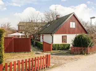 Klockarevägen 6