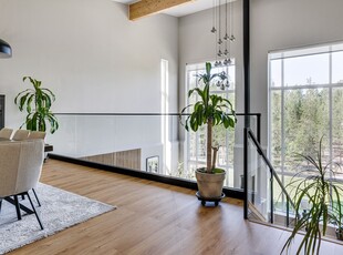 Villa till salu på Hambosvängen 11 i Sandviken - Mäklarhuset