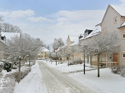 Bostadsrättslägenhet - VÄSTERHANINGE Stockholm