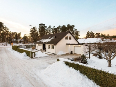 Friliggande villa - Motala Östergötland