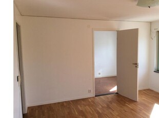 Hyr ett 2-rums lägenhet på 51 m² i Hultsfred