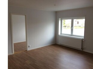 Hyr ett 4-rums lägenhet på 83 m² i Hultsfred